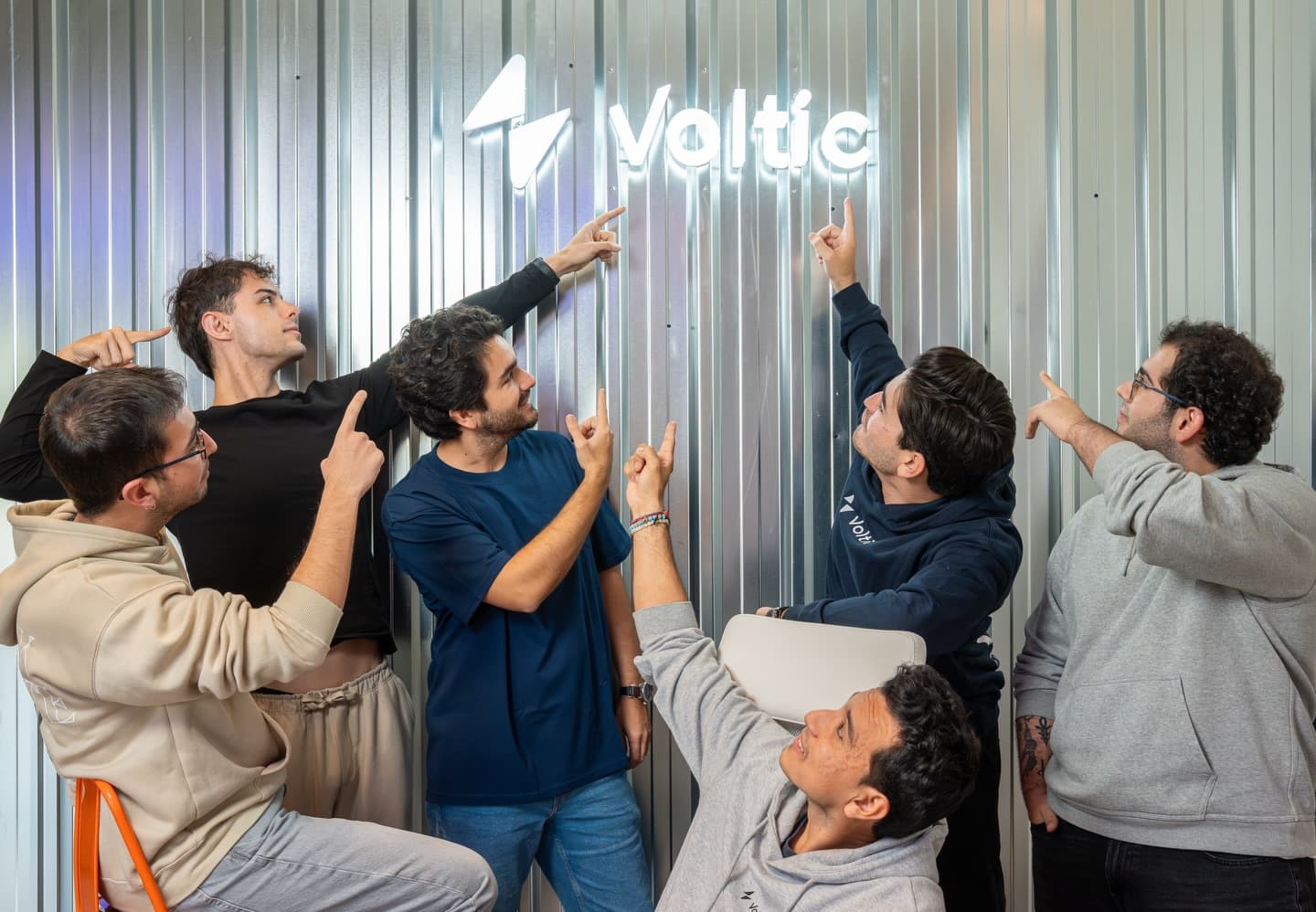 Jóvenes crearon un dispositivo sin obras y ahora negocian con hoteles como Marriott y Hilton