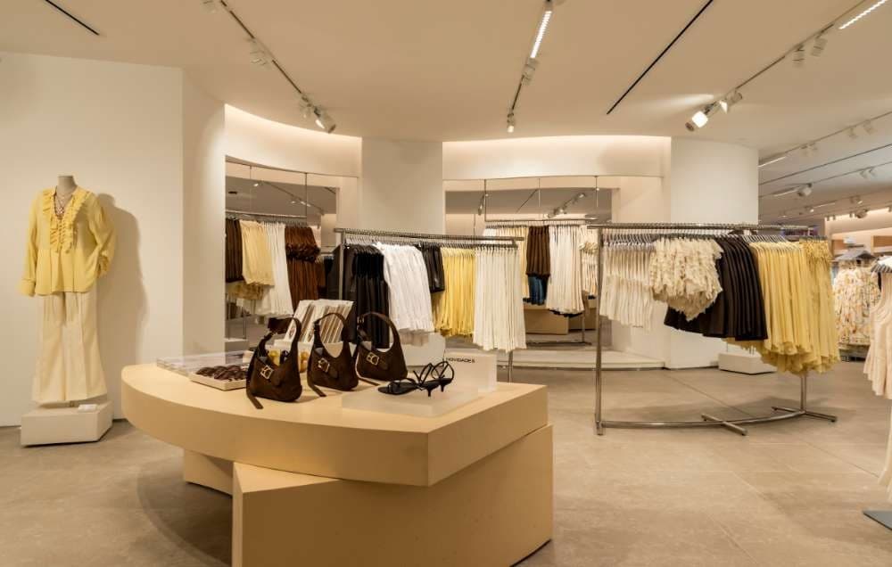 H&M elige Paseo La Galería para su llegada a Paraguay