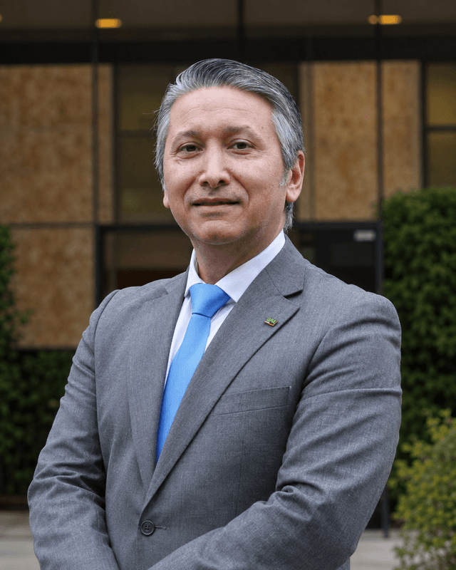 Dr. Alberto Saucedo