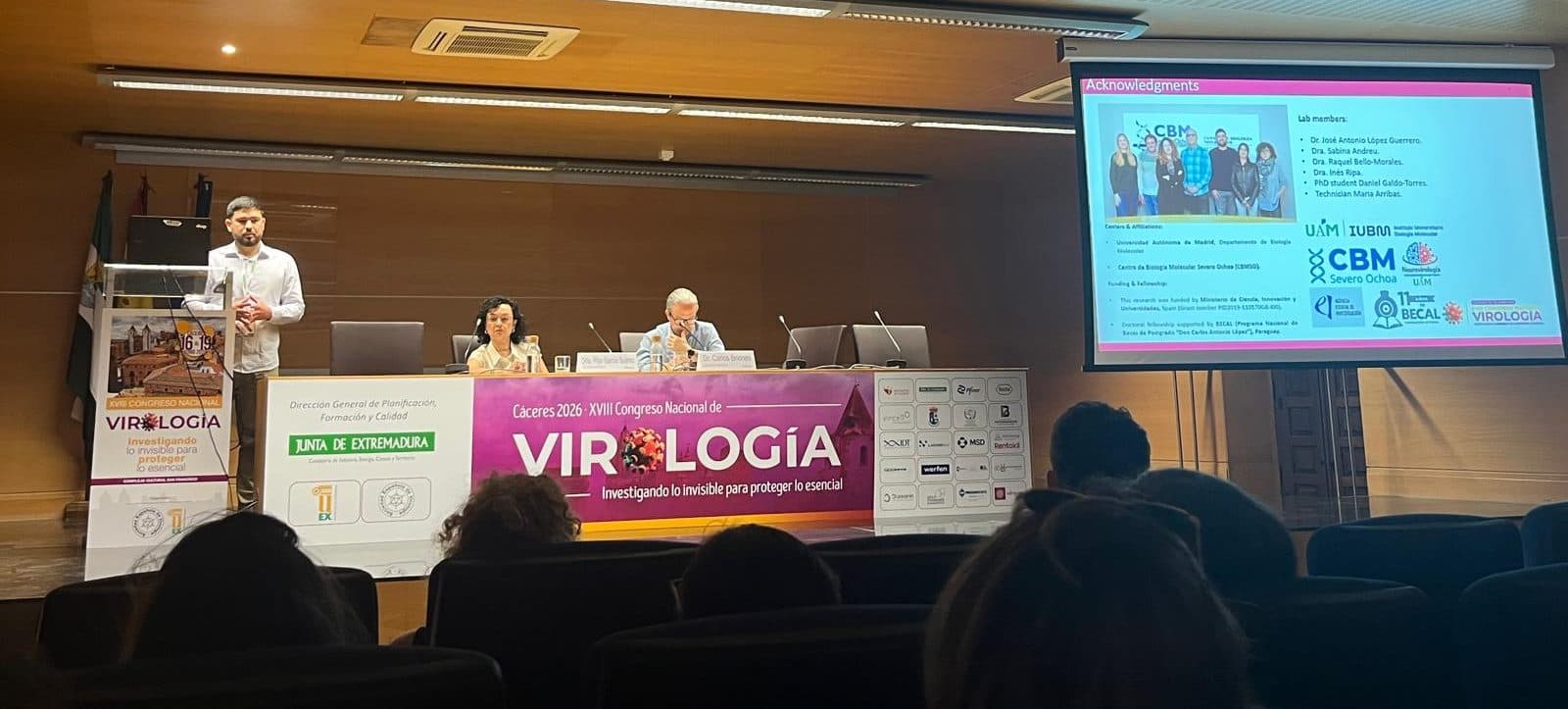 Bioquímico paraguayo expone investigación doctoral en congreso europeo