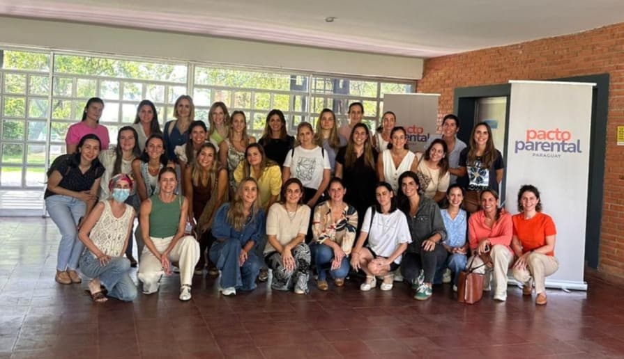 ¿Sin celulares hasta los 14? El Pacto Parental avanza en colegios