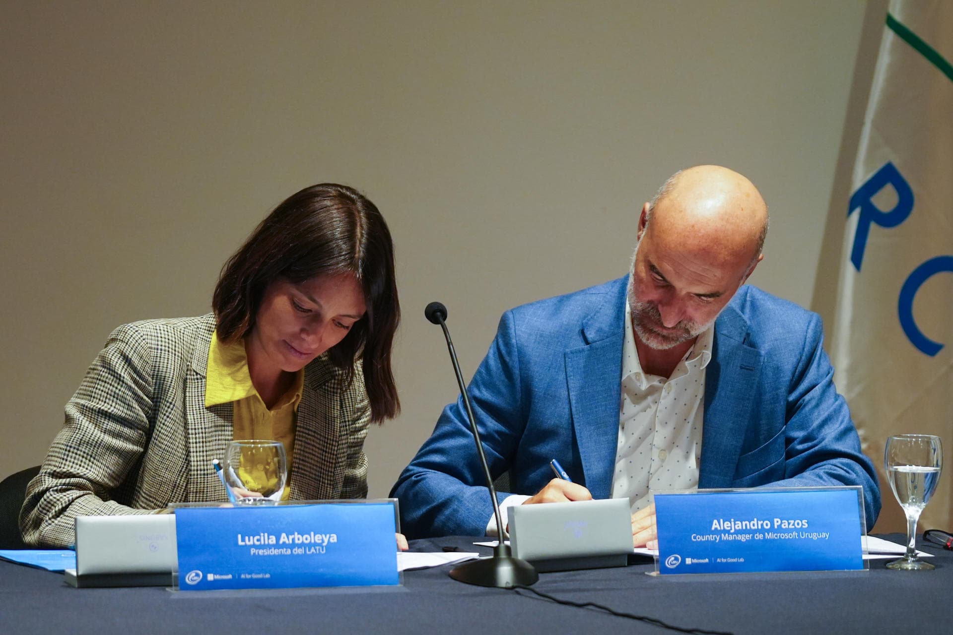 Uruguay abrirá el primer laboratorio de IA social de Sudamérica con Microsoft