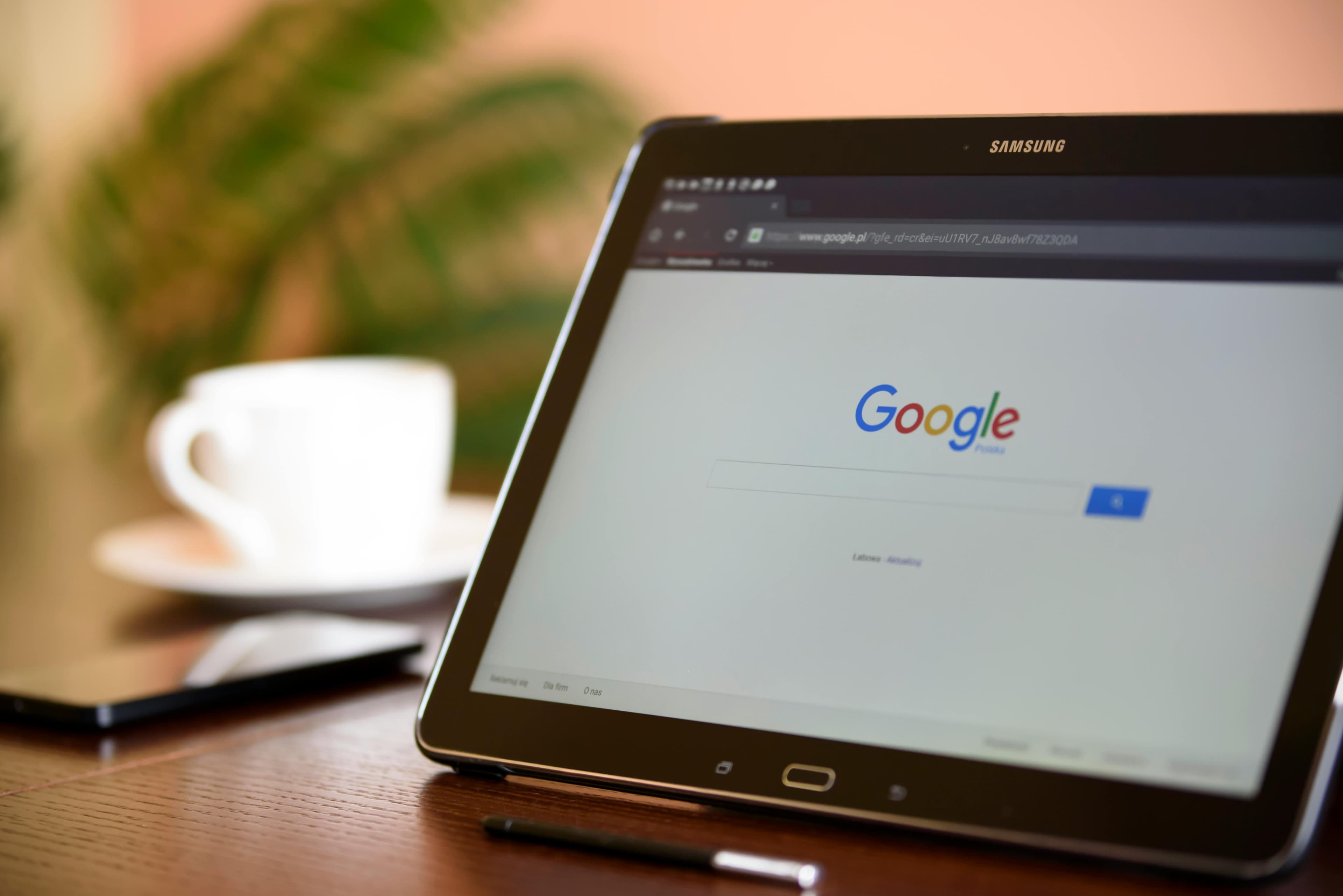 Google y Blackstone crean empresa de IA en la nube